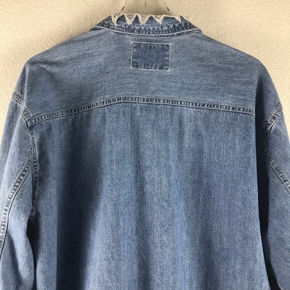 Vintage Levi's Chambray Denim Shirt Shacket Oversized Upcycled Doily Lace Boho L - Picture 4 of 16